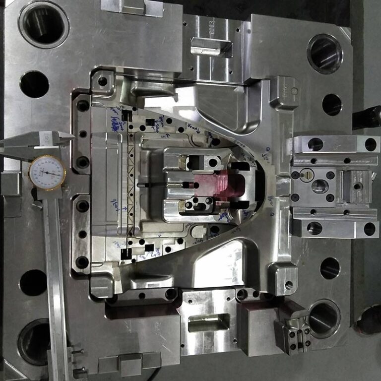 plastic injection mold